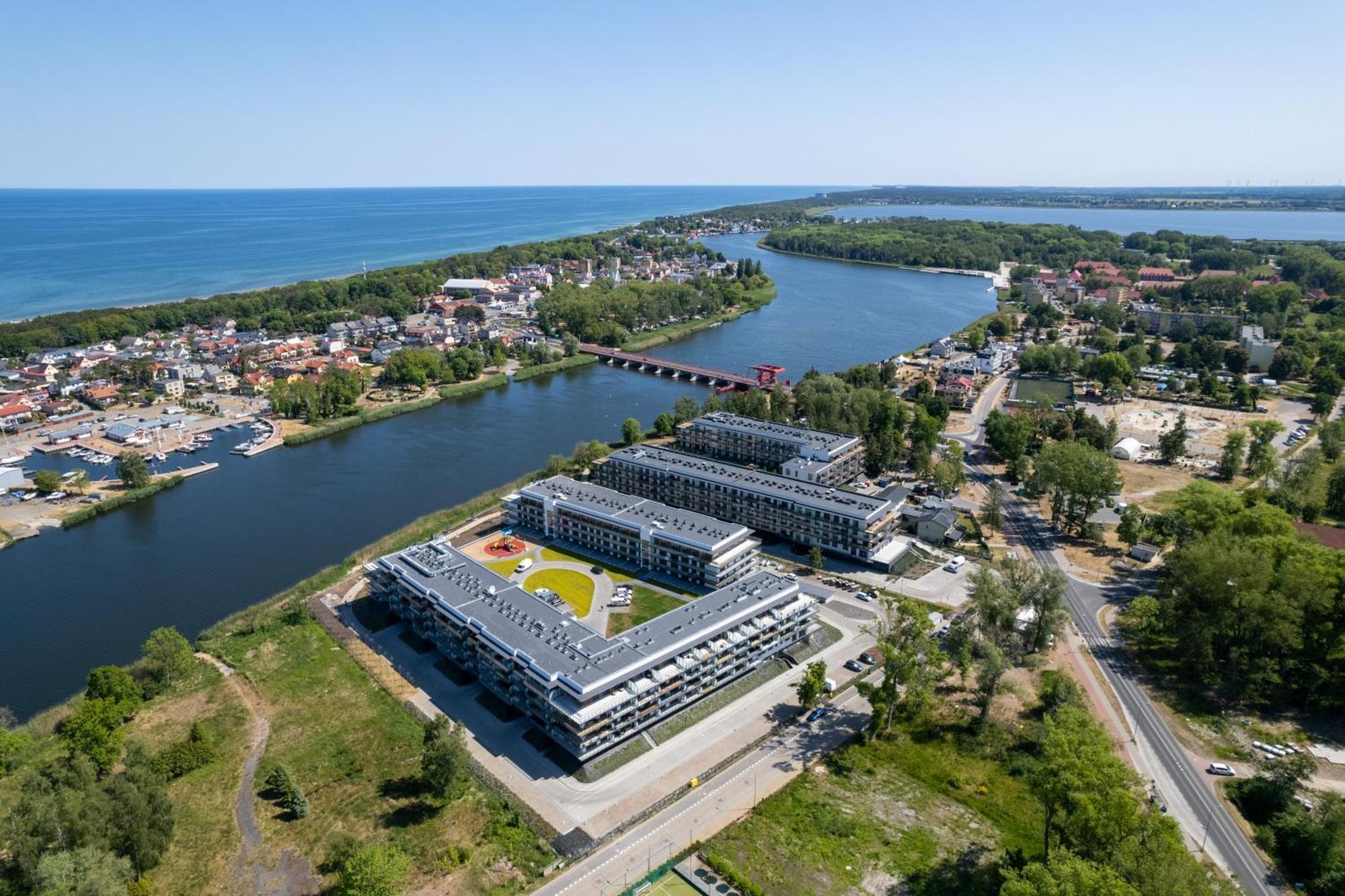 Wellness & Spa Resort Dziwnow Riverfront Apartments With Parking By Noclegi Renters Ngoại thất bức ảnh